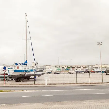 Bay Surfers Flat - Supertubos/baleal Appartement Peniche